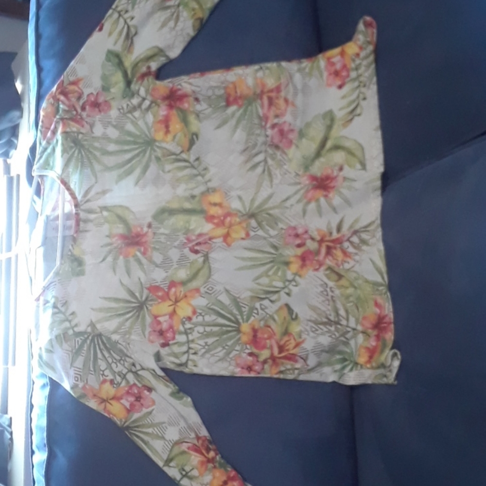 Three quarter length shirt